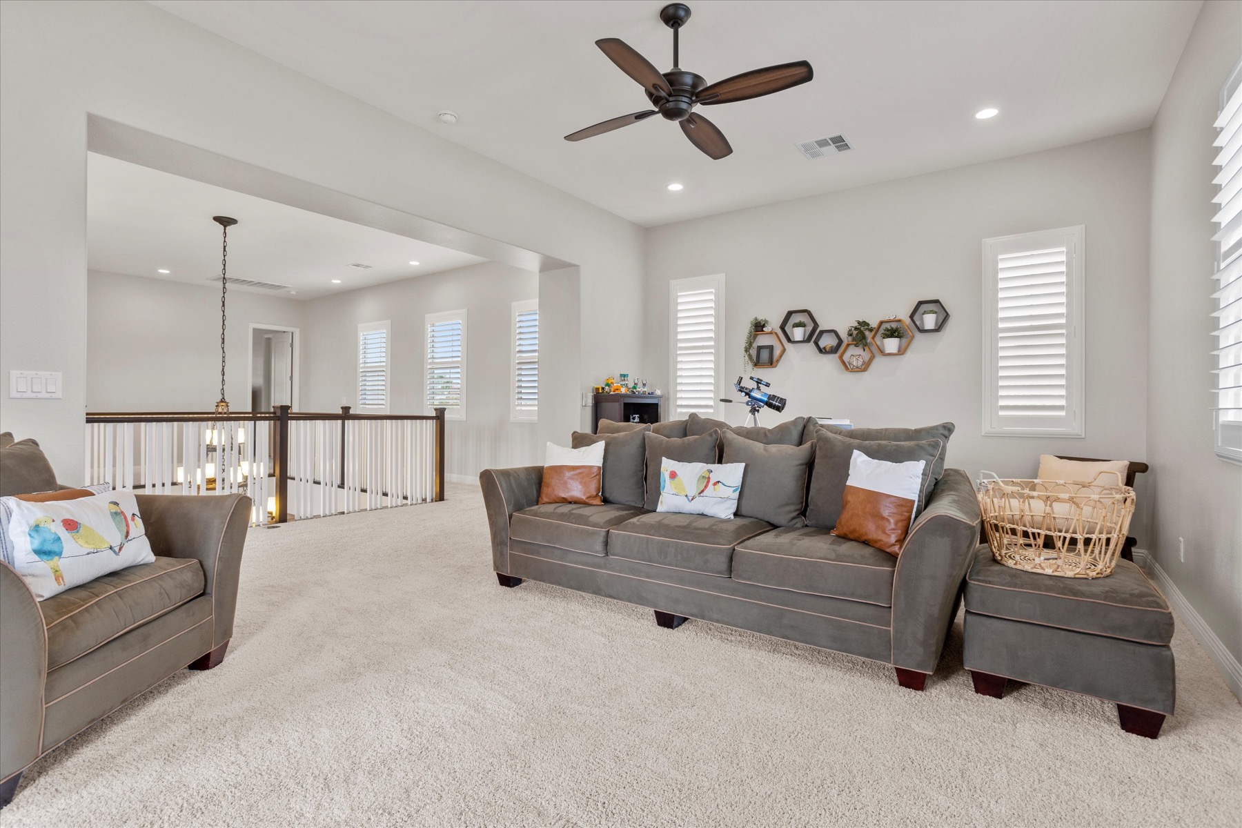 Second-level loft with natural light